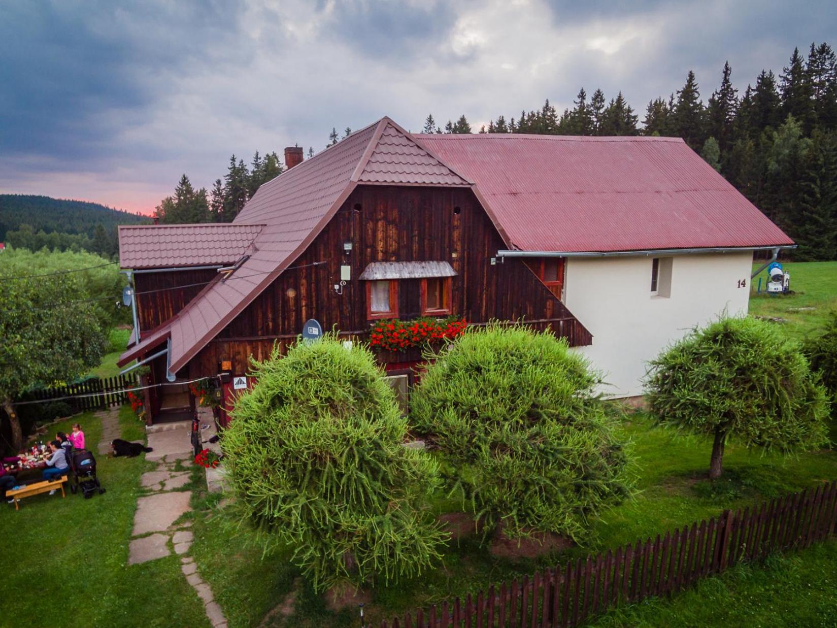Osmelakowa Dolina Spalona Exterior foto